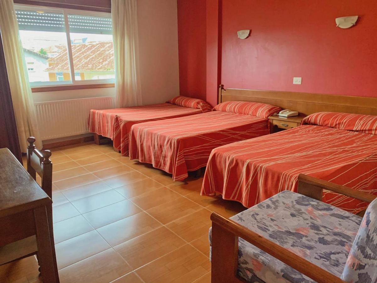 Hostal Las Vegas Cangas do Morrazo Luaran gambar