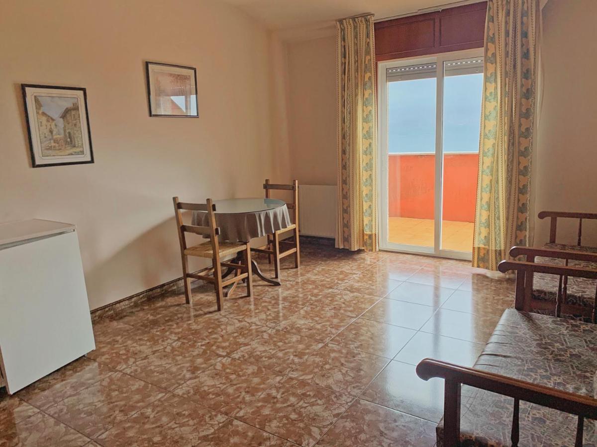 Hostal Las Vegas Cangas do Morrazo Luaran gambar